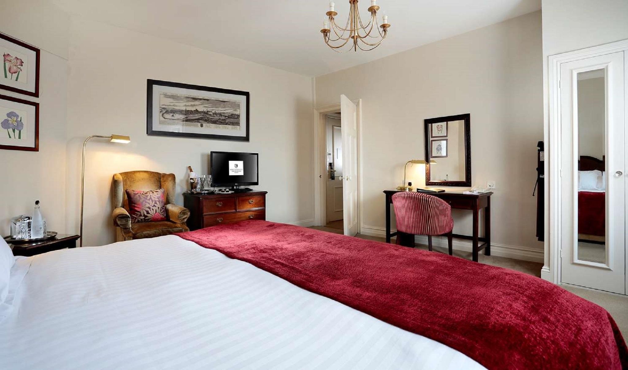 Macdonald New Blossoms Hotel Chester Extérieur photo
