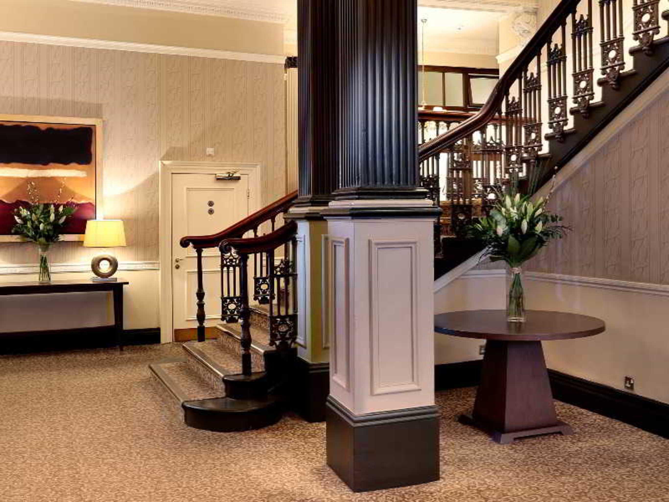 Macdonald New Blossoms Hotel Chester Extérieur photo