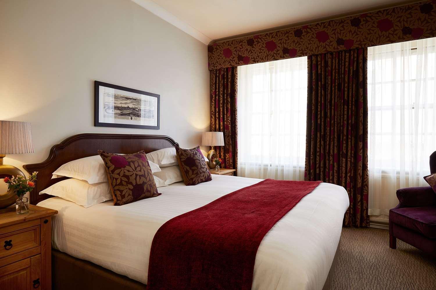 Macdonald New Blossoms Hotel Chester Extérieur photo
