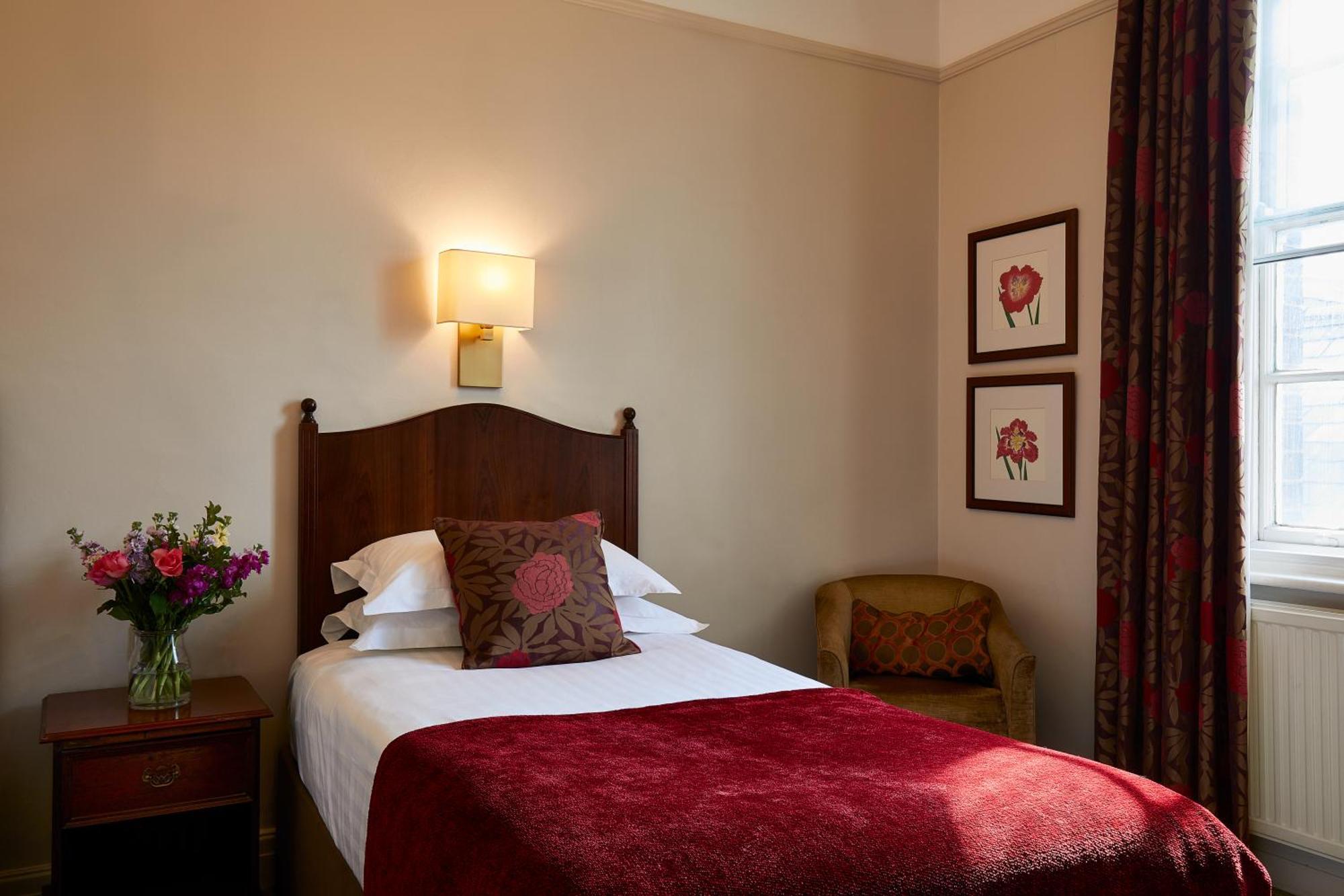 Macdonald New Blossoms Hotel Chester Extérieur photo