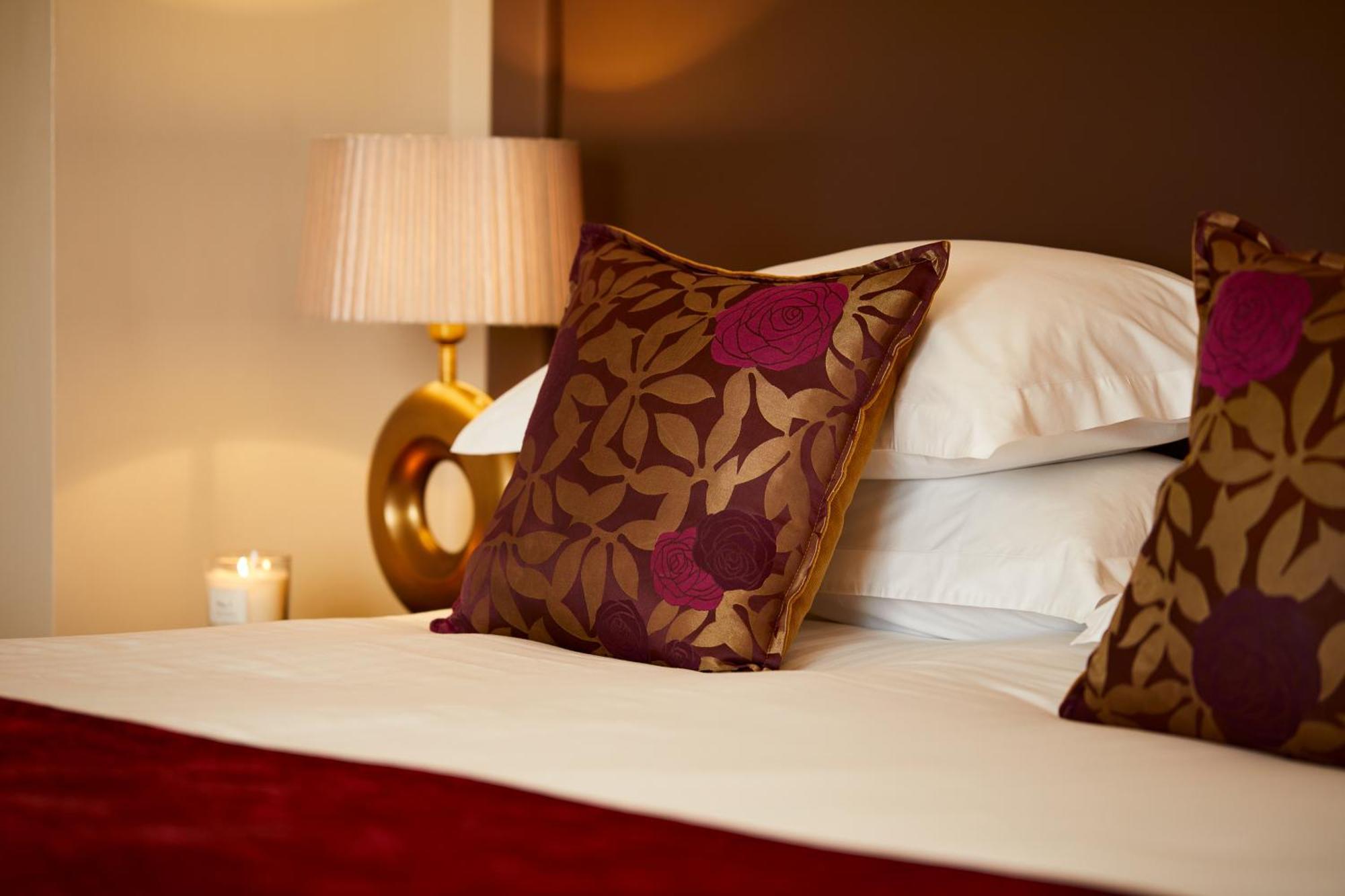 Macdonald New Blossoms Hotel Chester Extérieur photo