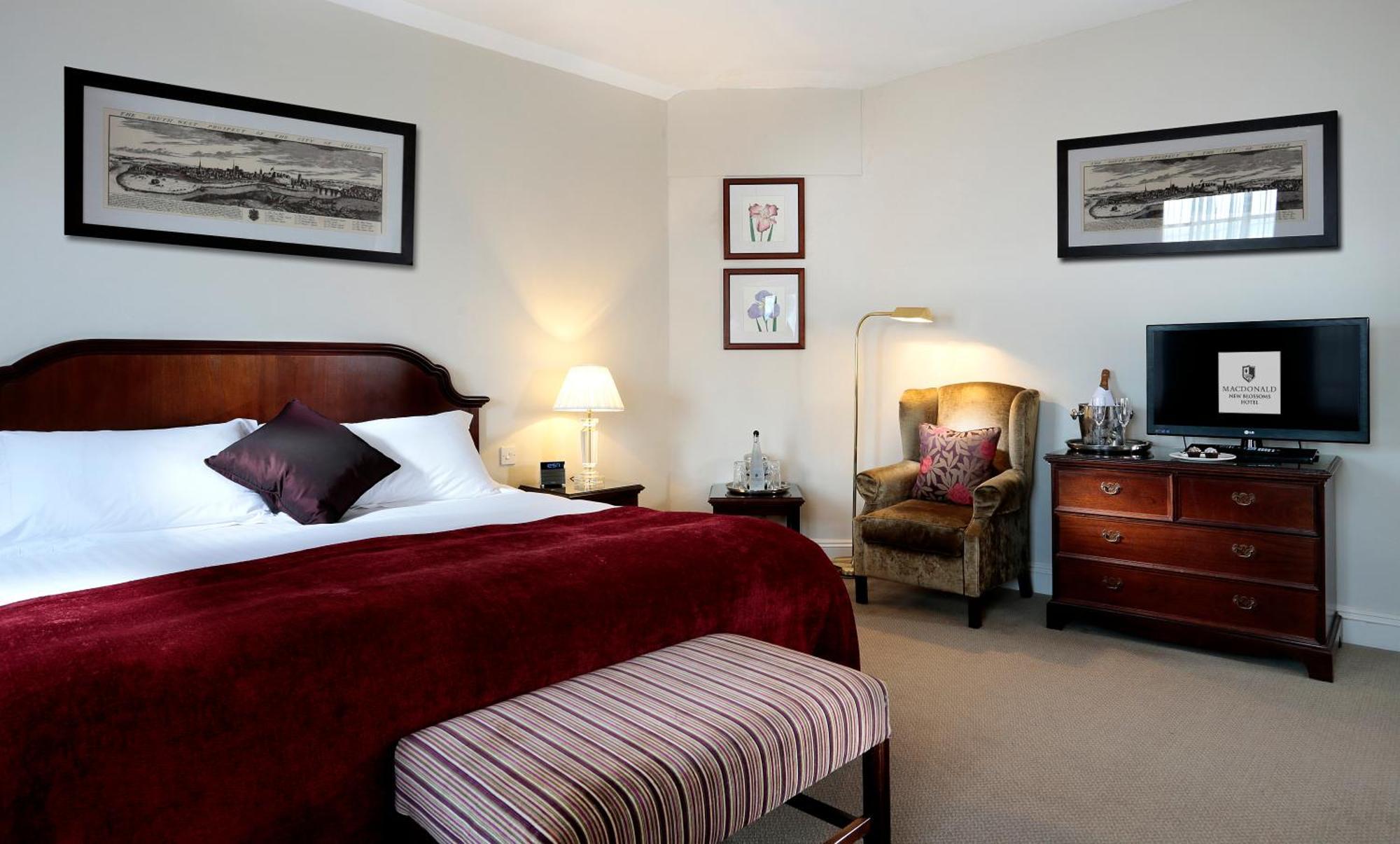 Macdonald New Blossoms Hotel Chester Extérieur photo